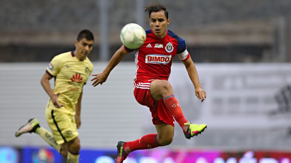 IMAGO7 Omar Bravo con Chivas