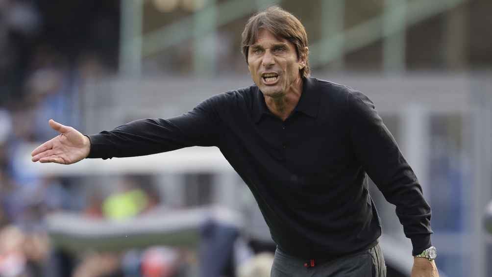 AP Conte los tiene líderes