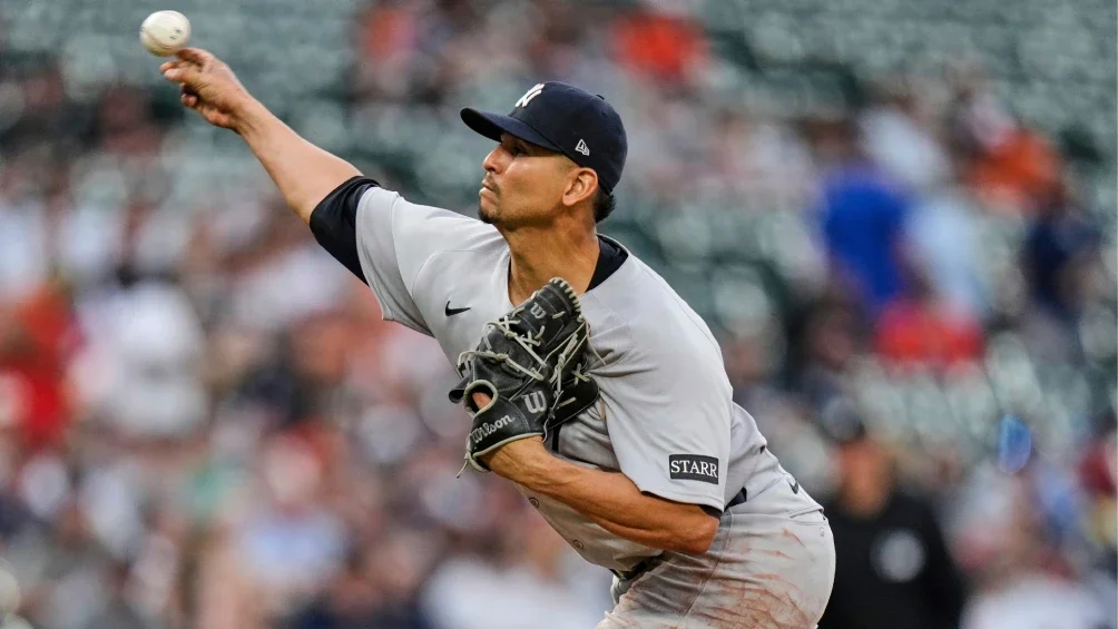 Bravos adquieren al lanzador venezolano Carlos Carrasco de los Yankees por dinero en efectivo. Noticias en tiempo real