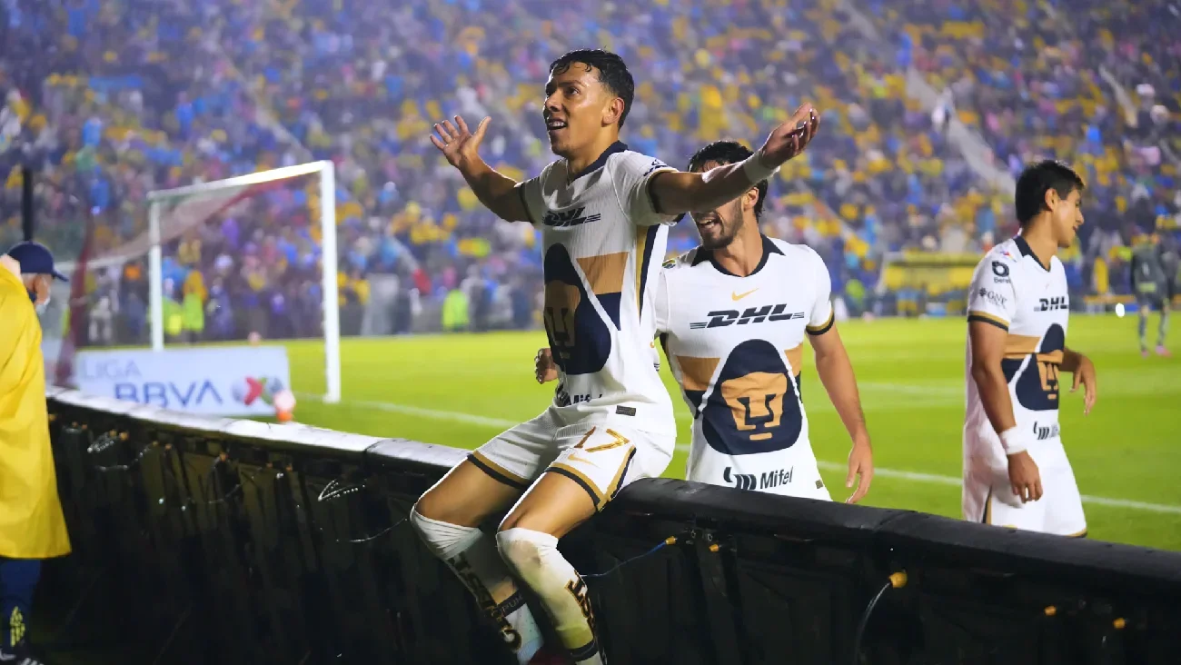 Jorge Ruvalcaba protagoniza curioso gesto en el clásico capitalino y abre debate en redes sociales