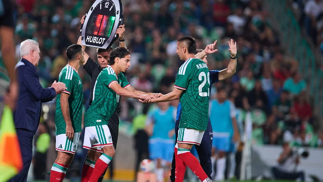 A lo Osorio? Javier Aguirre hará más rotaciones para enfrentar a Paraguay