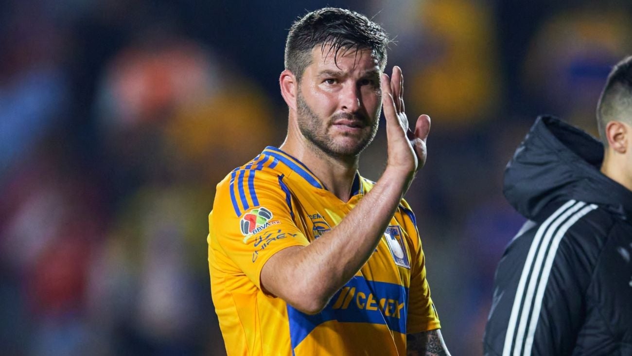 Gignac juega cascarita con camiseta de Boca Juniors y desata rumores de fichaje
