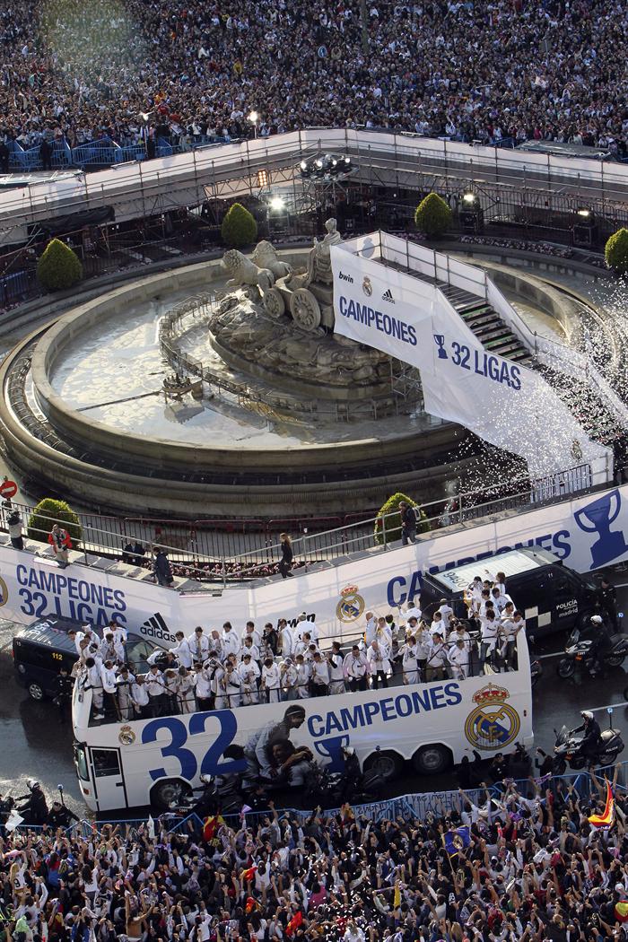 La plaza de Cibeles recibe al campeón | EFE