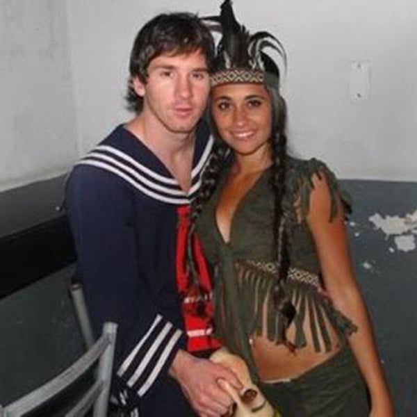 Messi se dejó ver como Quico, personaje de 'El Chavo del 8', mientras que su novia se caracterizó de Pocahontas | ESPECIAL