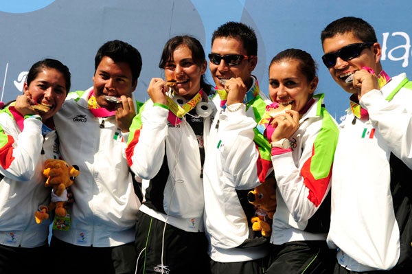 Comandados por Juan René Serrano, los hombres se colaron al podio. FOTO: EVA BECERRA