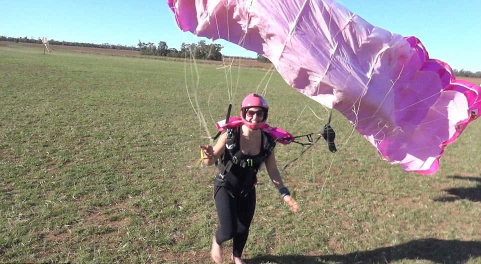 Entre risas, la obra aérea culminó de manera perfecta