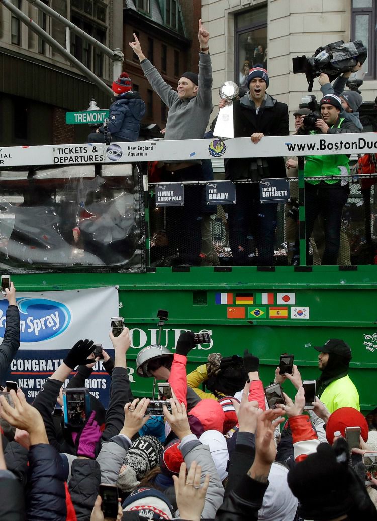 Los jugadores de Patriots y sus seguidores lucieron muy felices durante el desfile