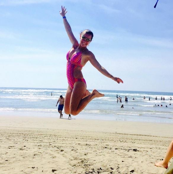 Actualmente se desempeña como una de las bellas conductoras de TDN