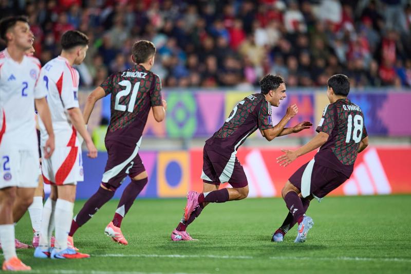 México celebra su pase I MEXSPORT