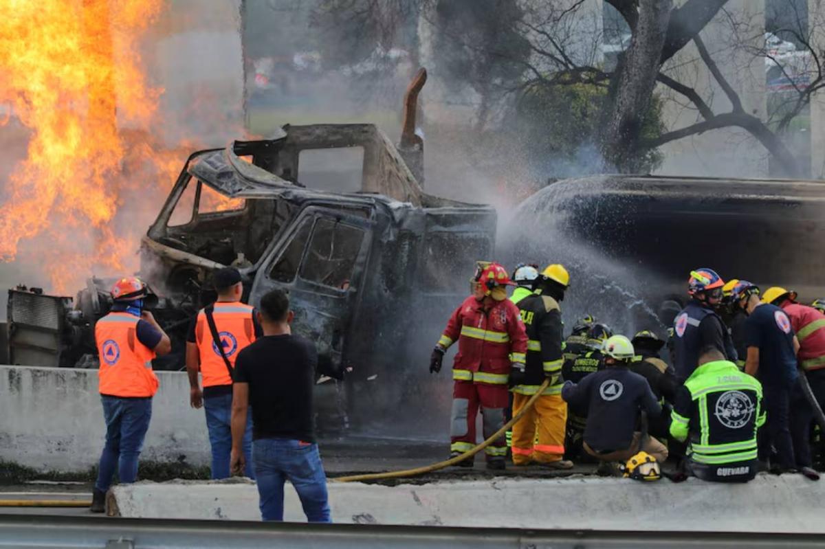 Autoridades capitalinas confirmaron una nueva actualización del saldo tras la explosión de la pipa de gas/AP
