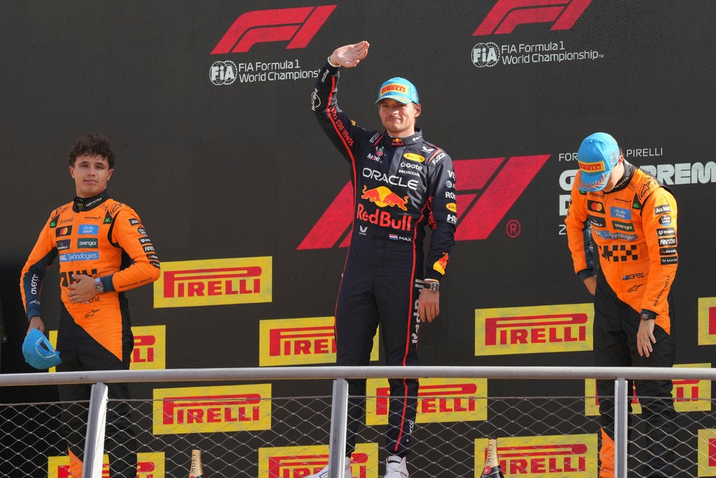 Max Superó a los McLaren este fin de semana