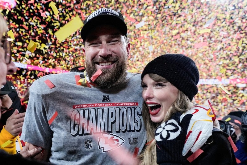 Kelce y Swift | AP