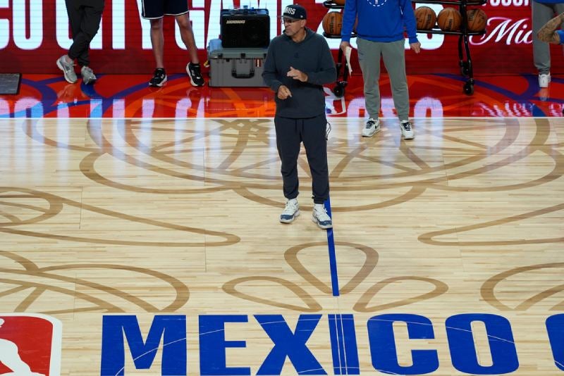 Jason Kidd durante el juego de la NBA en México