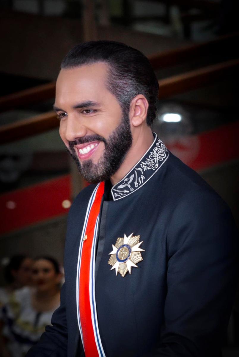 Nayib Bukele podría reelegirse oootra vez en 2027 / FB: @nayibbukele