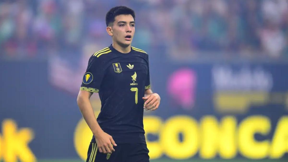 Mora con la Selección | MEXSPORT