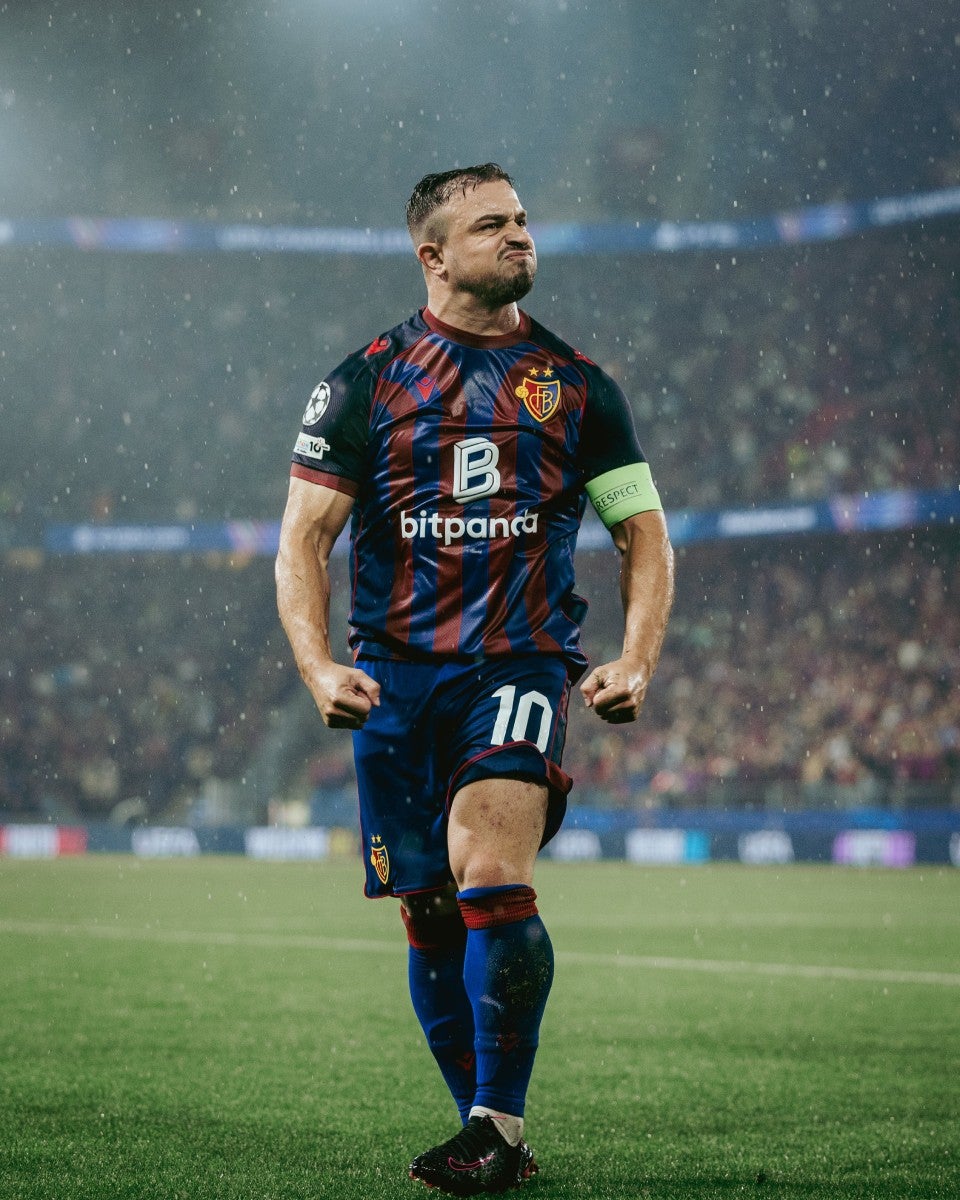 Xherdan Shaqiri hizo el tanto desde los once pasos