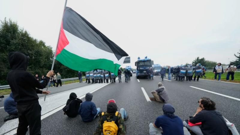 Los manifestantes piden que no se juegue el Italia vs Israel | AP