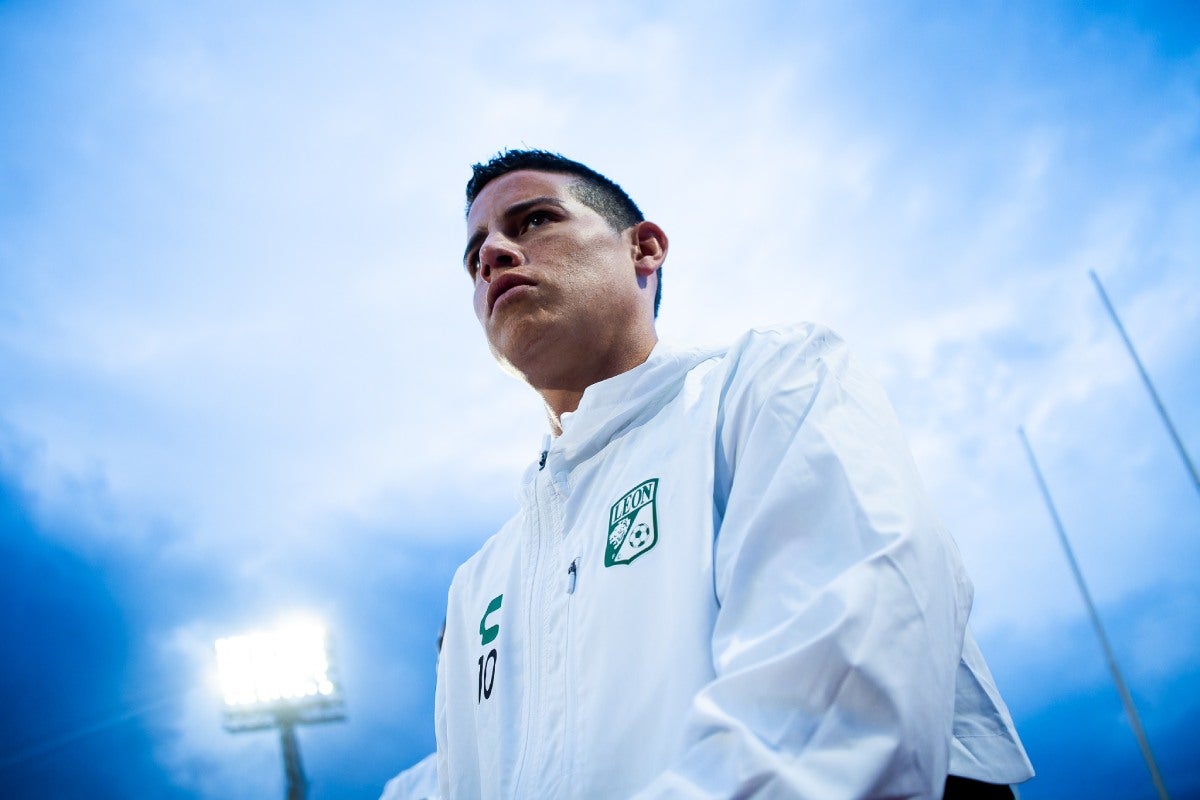 Berizzo señaló que James presentó una molestia