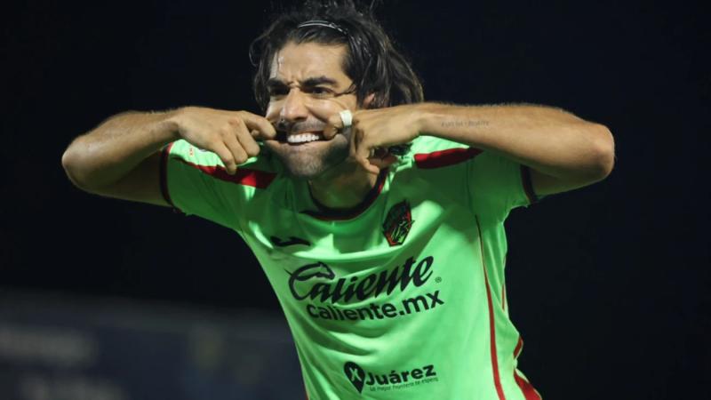 Rodolfo Pizarro festeja el gol | IMAGO7