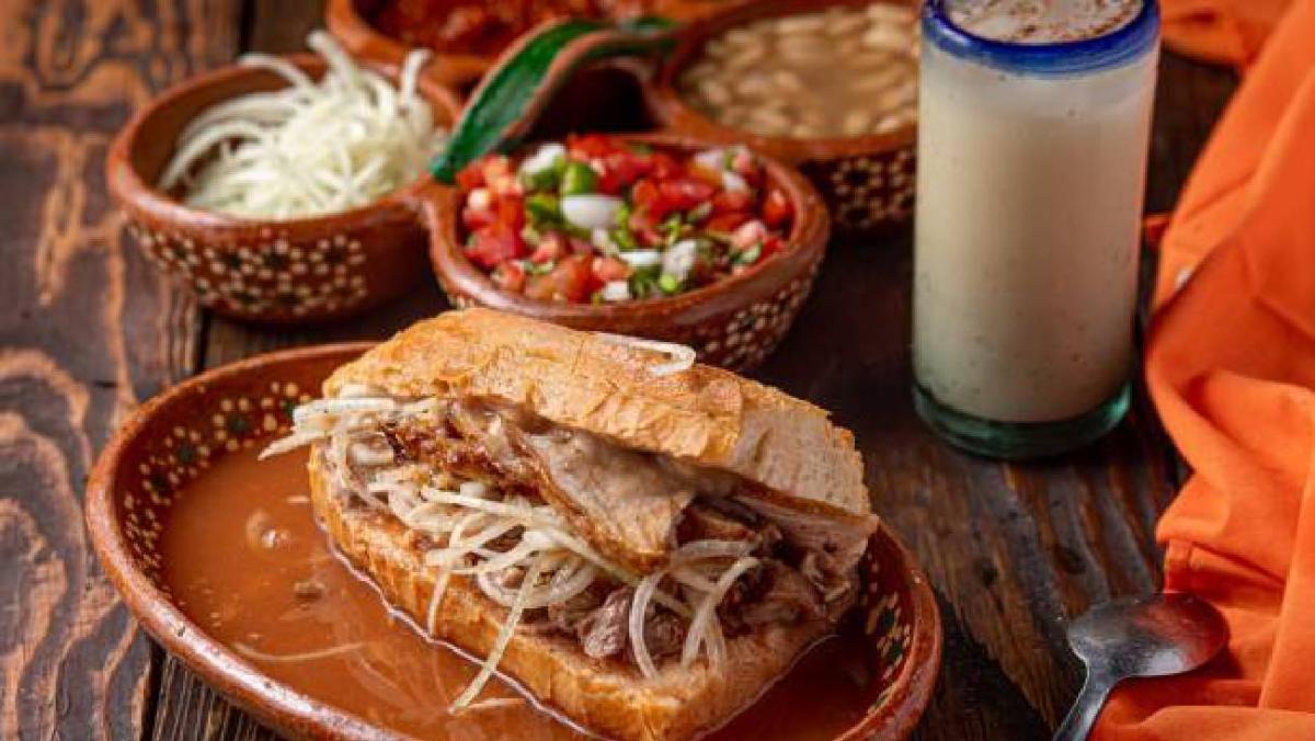 Preparar la cena en casa para cinco personas puede costar entre 1 500 y 3 000 pesos, dependiendo del menú. / Pixabay