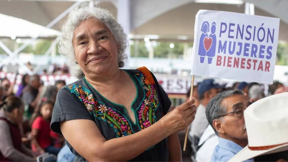 Las beneficiarias podrán recibir un apoyo económico bimestral de 3,000 pesos, mismo que se entregará mediante la Tarjeta del Banco del Bienestar. / X 