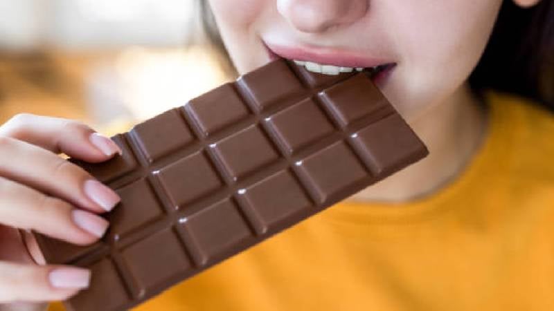 El artículo destaca que este proceso puede reforzar patrones de consumo compulsivo. / Pixabay