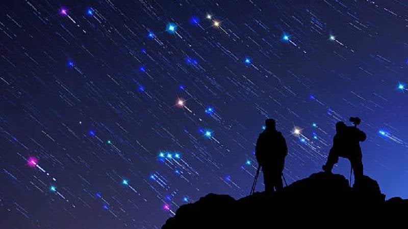 Para una mejor experiencia, se recomienda mirar hacia el este o sureste. / Pixabay