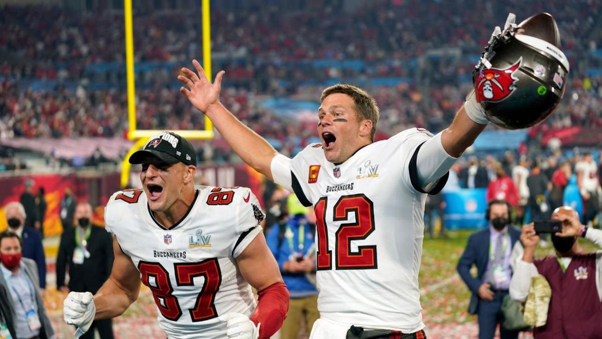 Brady 'saldrá del retiro' para 2026. | AP