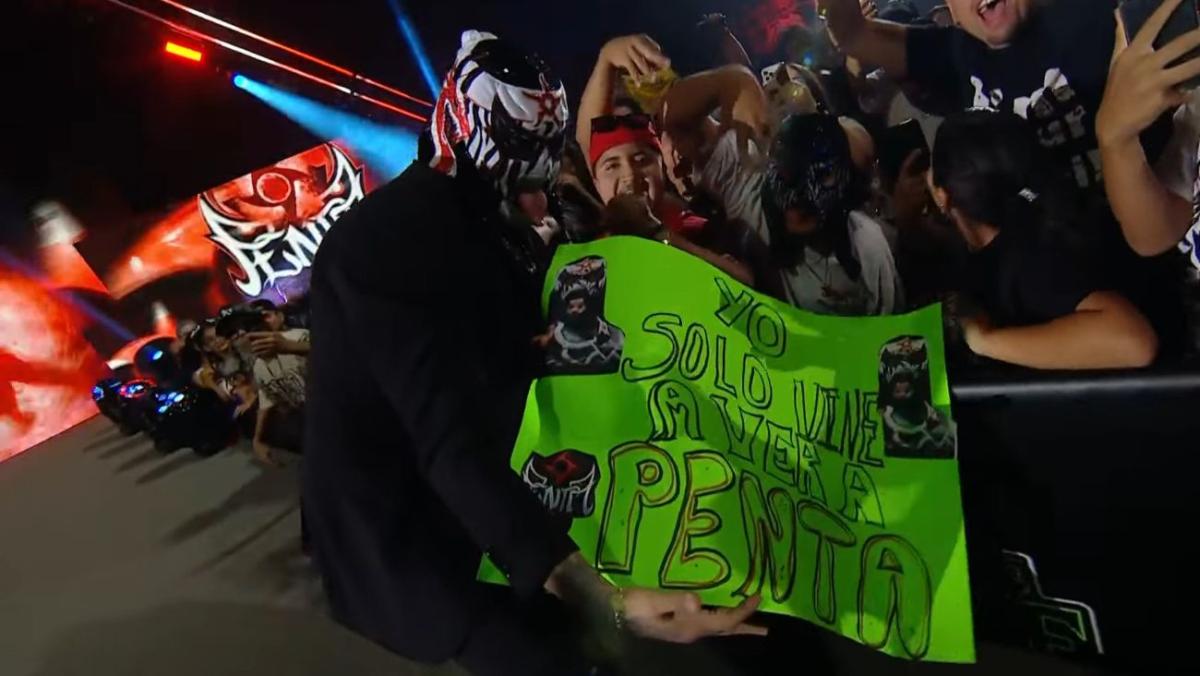 Penta apareció en Worlds Collide | WWE