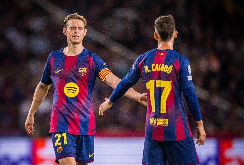 De Jong en un partido del Barcelona / X: @FCBarcelona