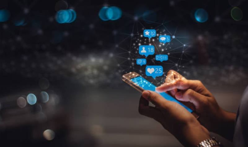 La propuesta del creador de contenido se volvió viral y generó debate sobre el valor de las redes sociales/iStock