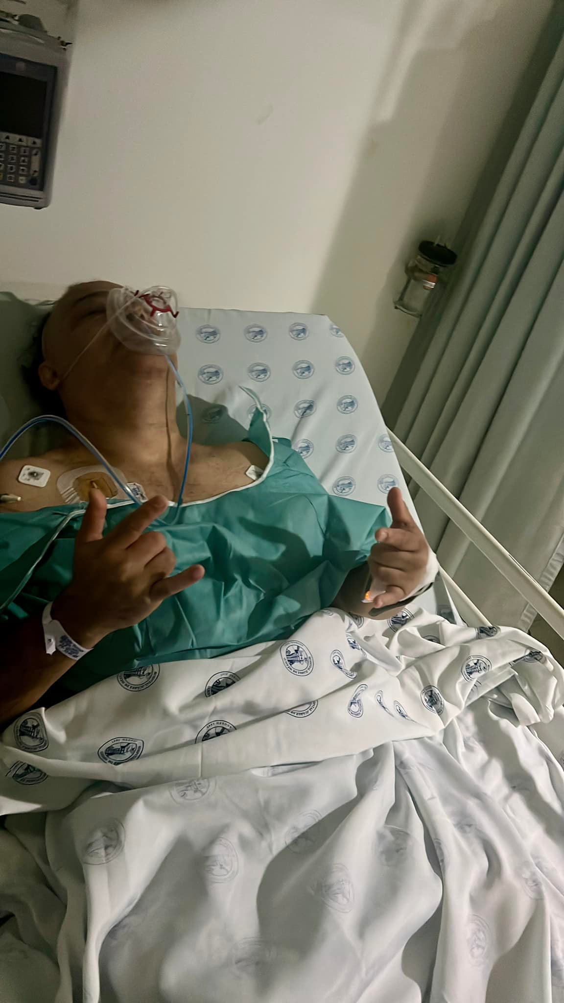 A pesar de estar internado, no deja su alma rockera / IG: @xavacoda