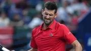  Djokovic se da de baja del Masters de París tras abandonar torneo de exhibición por lesión 