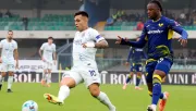 Inter consigue un triunfo agónico en Verona y se acerca al liderato de la Serie A