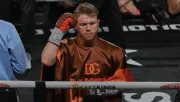 Canelo Álvarez queda fuera del ranking libra por libra