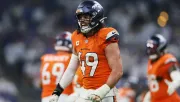 Jugador de Broncos vuelve a la acción 20 días después de ser detectado con cáncer