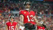 Mike Evans regresa con Tampa Bay tras perderse los últimos siete juegos