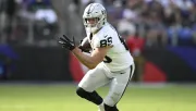 Raiders coloca a Brock Bowers en lista de lesionados y pone fin a su temporada