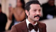 Golden Globes 2026: Diego Luna otra vez se quedó cerca; perdió ante Noah Wyle de The Pitt