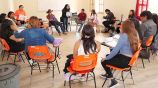 ¡Regalote! AMLO anuncia aumento salarial del 10% para los maestros de todo México