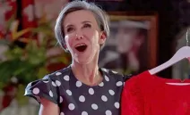 La también productora dijo que le han picado toda la cara para lucir más joven.