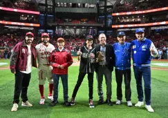 Alex Lora en juego de los Diablos