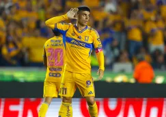 Brunetta interrumpe conferencia de prensa de Guido Pizarro y 'pide' cambio de posición