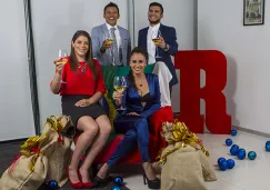 Clavadistas posan para la lente de RÉCORD