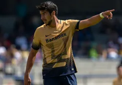 Eduardo Herrera da indicaciones a sus compañeros