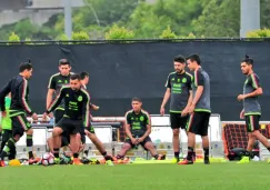Jugadores del Tri entrenando en UCLA