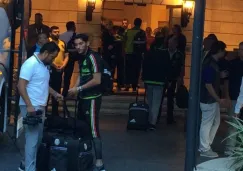 Jugadores arriban a su hotel de concentración