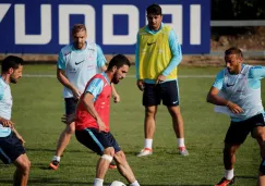 Arda Turan en entrenamiento con Turquía