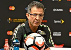 Juan Carlos Osorio en conferencia de prensa