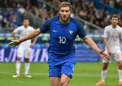 Gignac festeja un gol con Francia